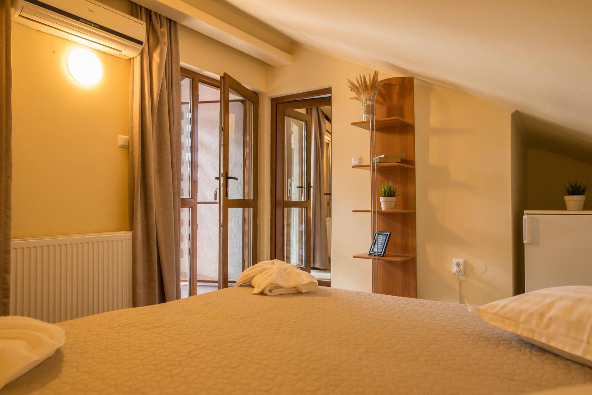 Pensiunea 4 Salcii Băltenii de Sus Kamer foto
