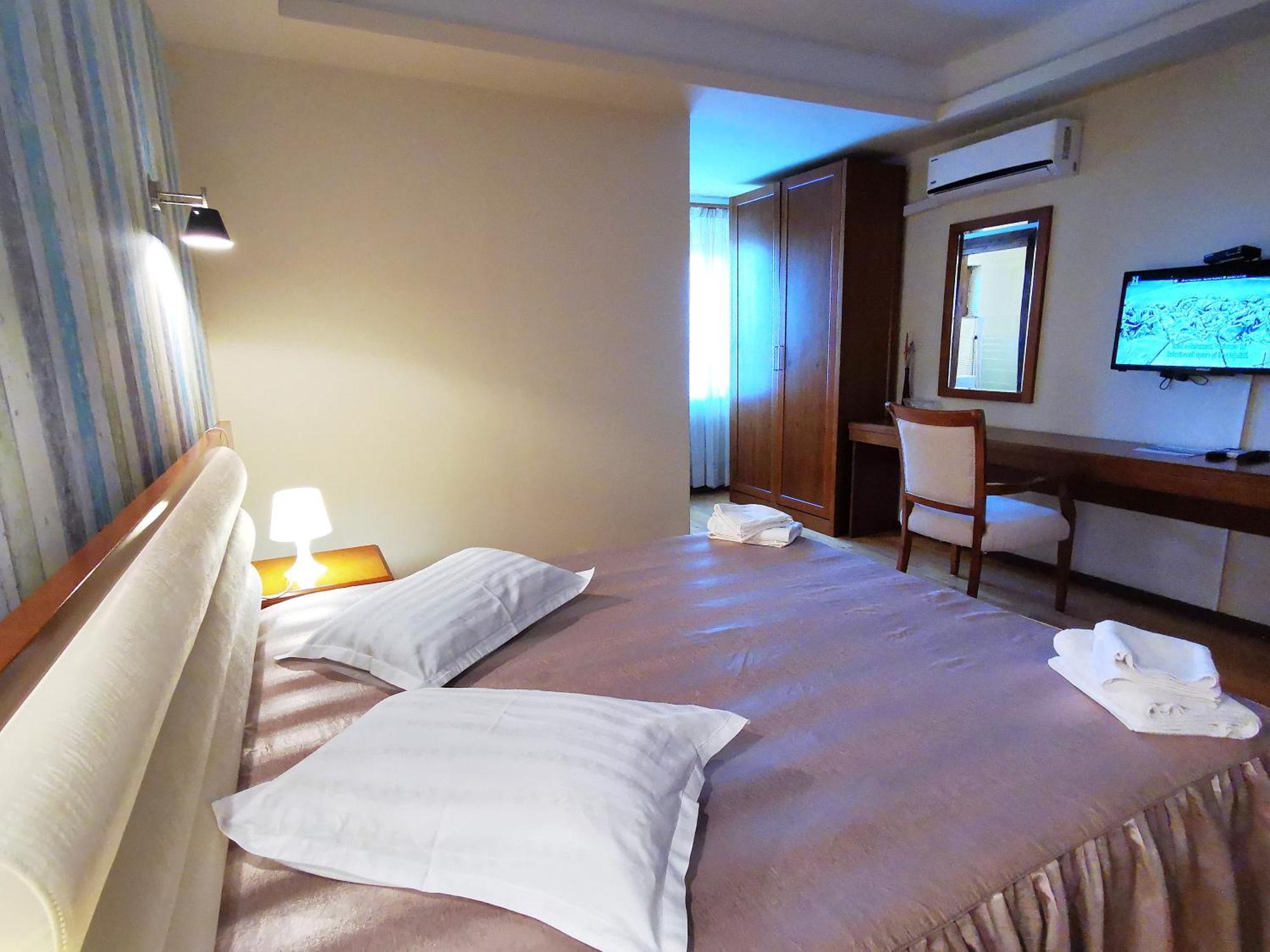 Pensiunea 4 Salcii Băltenii de Sus Kamer foto